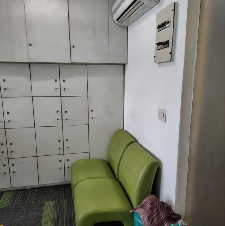 Bathroom, janakpuri Commercial Office Space 1000 Sq.Ft. In Janakpuri Delhi 8137795