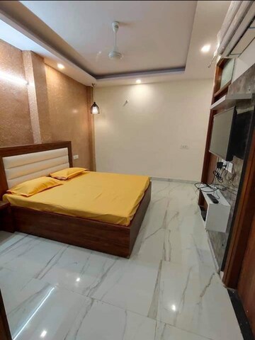 Bedroom in 2 BHK Builder Floor at Ansal Sushant Lok I, Sector 43 – for Rent