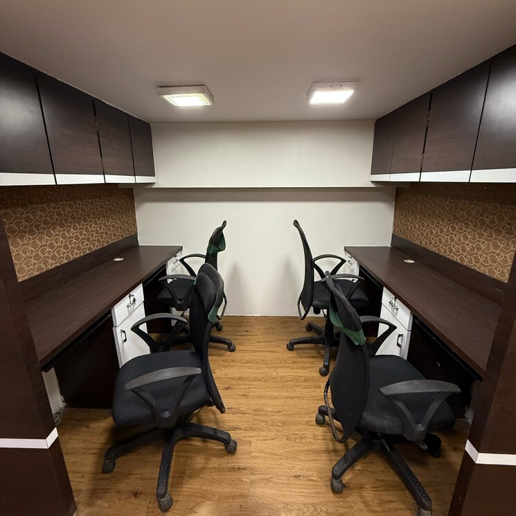 Team Area, dilkap-chambers Commercial Office Space 650 Sq.Ft. In Veera Desai Industrial Estate Mumbai 8137843