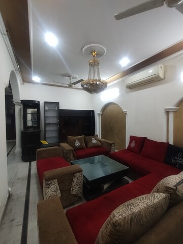 Furnished Amenities in 3 BHK Builder Floor at Sushant Tower, Sector 56 – for Rent
