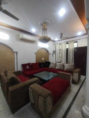 Master Bedroom in 3 BHK Builder Floor at Sushant Tower, Sector 56 – for Rent
