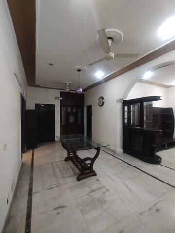 Kitchen in 3 BHK Builder Floor at Sushant Tower, Sector 56 – for Rent