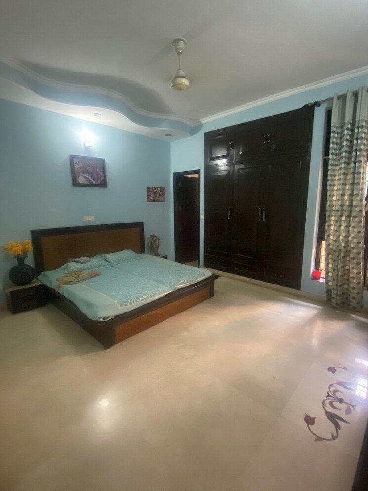 Room, rwa-apartments-sector-41 6+ Bedroom 168 Sq.Mt. Independent House In Sector 41 Noida 8137870