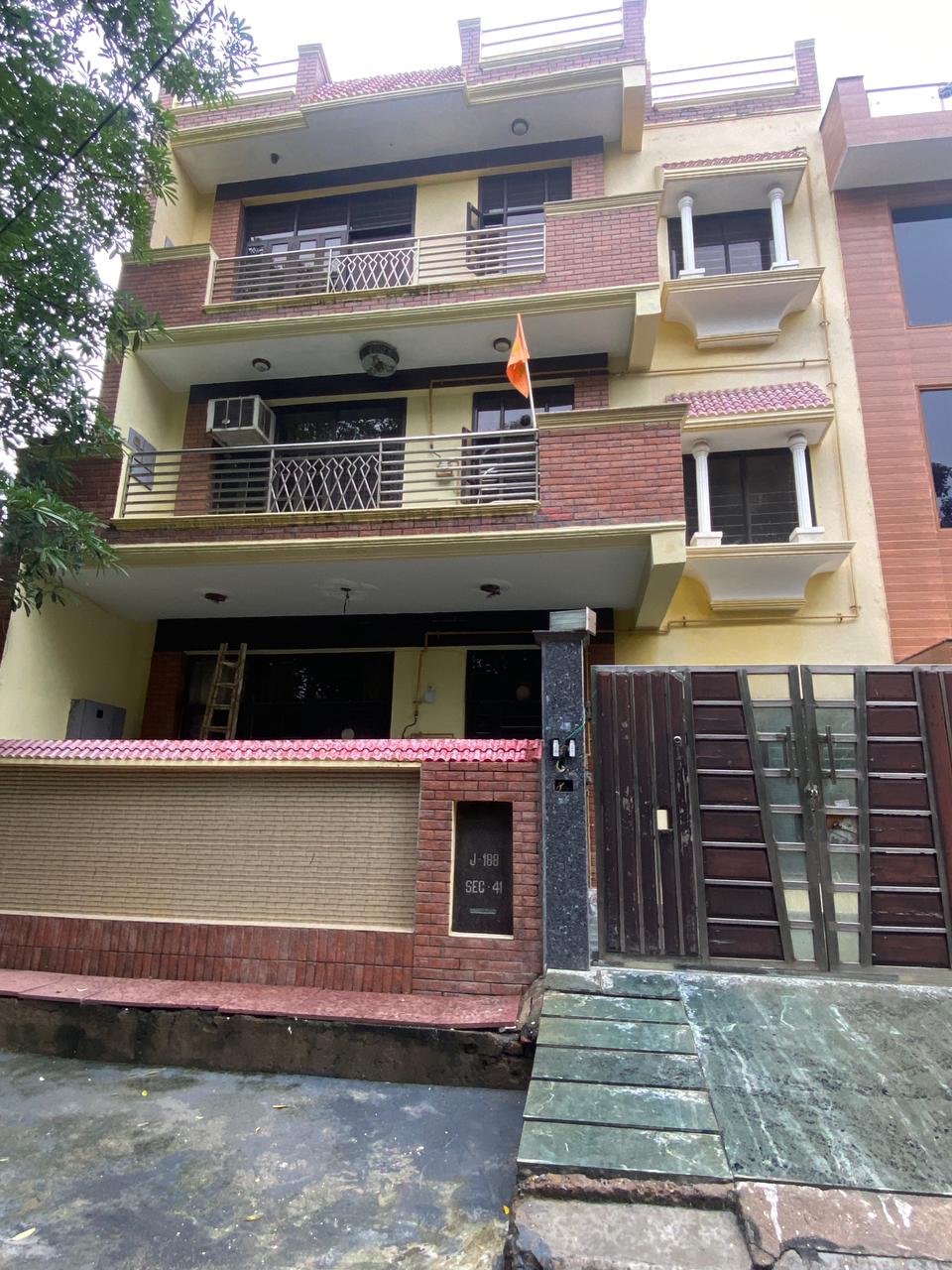6+ BHK + Pooja Room Independent House For Sale in RWA Apartments Sector 41