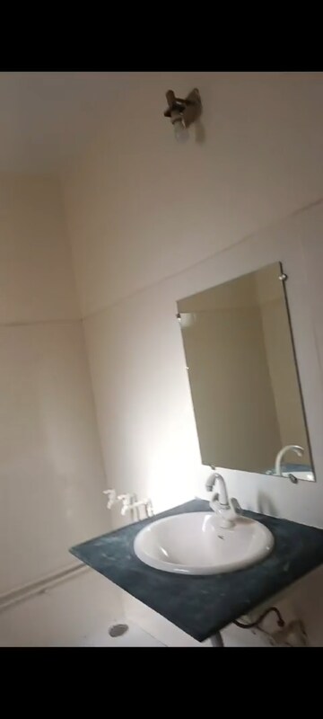 Room in 2 BHK Independent House at RWA Apartments Sector 51, Sector 51 – for Rent