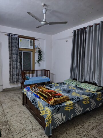 Bedroom in 3 BHK Apartment at Doranda – for Rent