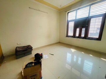 Living Room in 3 BHK Builder Floor at Ansal Plaza Sector-23, Sector 23 – for Rent