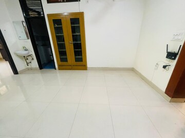 Furnished Amenities in 3 BHK Builder Floor at Ansal Plaza Sector-23, Sector 23 – for Rent