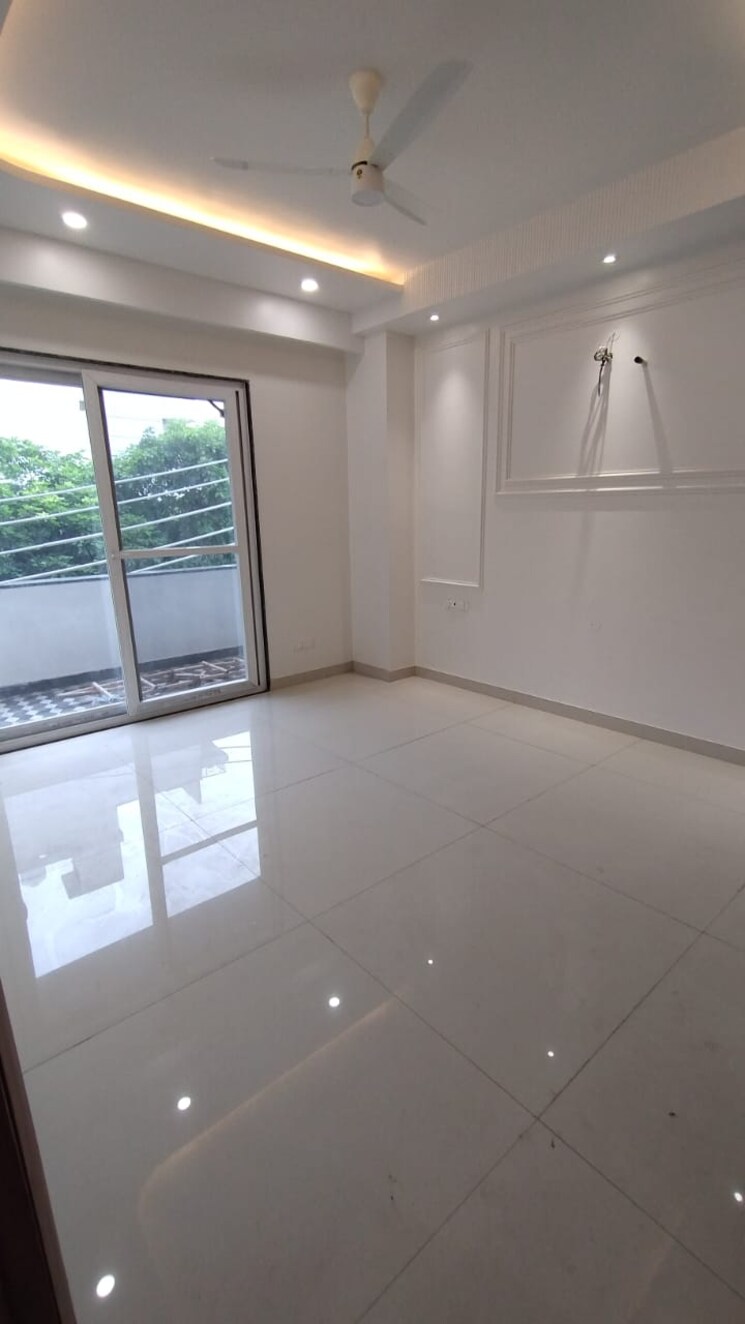 Room, sector 57 4 Bedroom 400 Sq.Yd. Builder Floor In Sector 57 Gurgaon 8138033