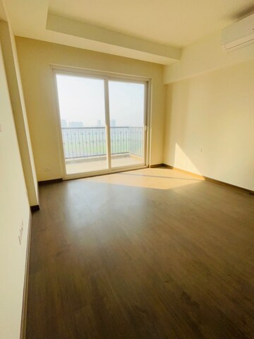 Room in 3 BHK Apartment at ATS Triumph, Sector 104 – for Rent