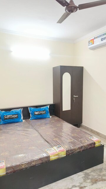 Room in 1 BHK Builder Floor at Subhash Nagar – for Rent