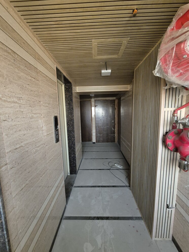 undefined, pr-platina Commercial Office Space 285 Sq.Ft. In Santacruz West Mumbai 8138107