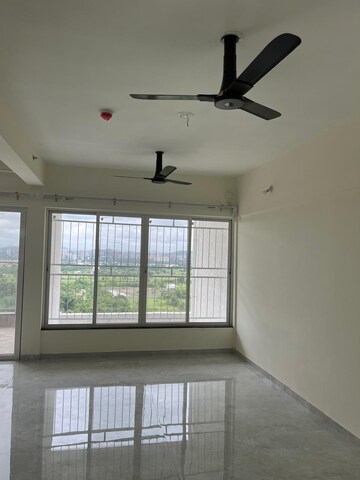 Room in 3 BHK Apartment at Kolte Patil Life Republic, Hinjewadi – for Rent