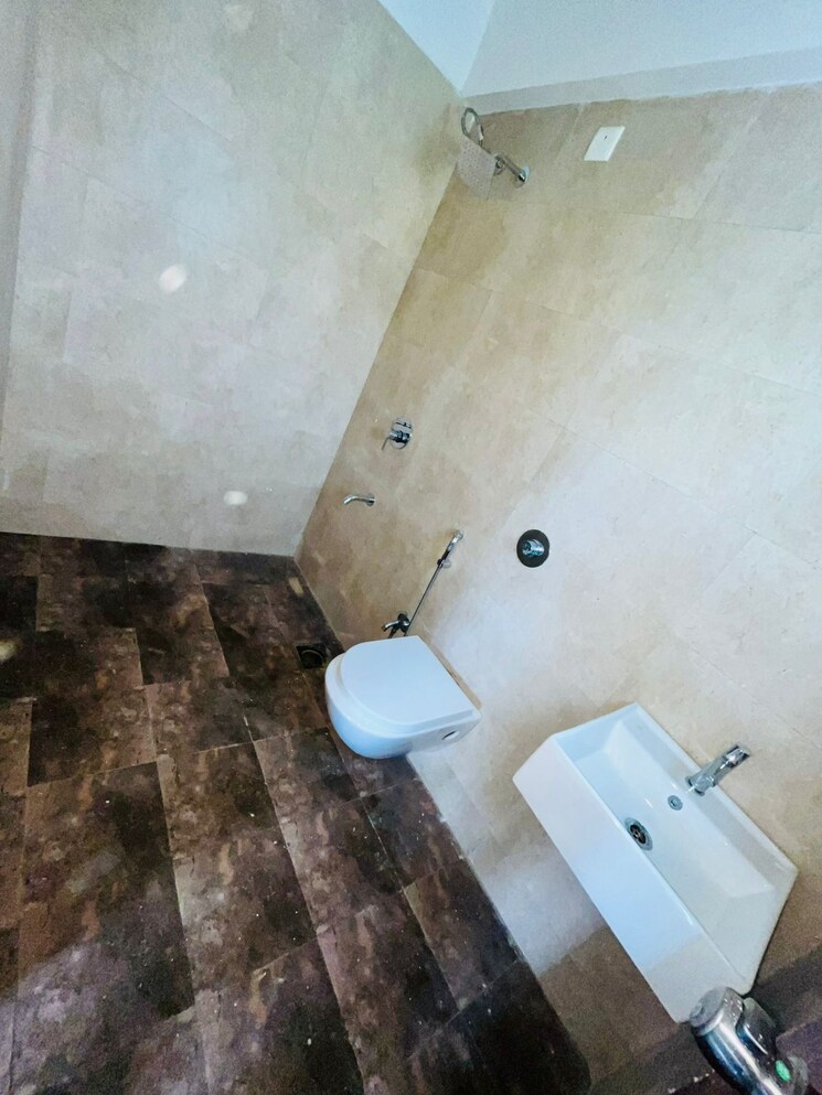 Bathroom, samarth-nagar 2 Bedroom 950 Sq.Ft. Apartment In Wadgaon Sheri Pune 8138116