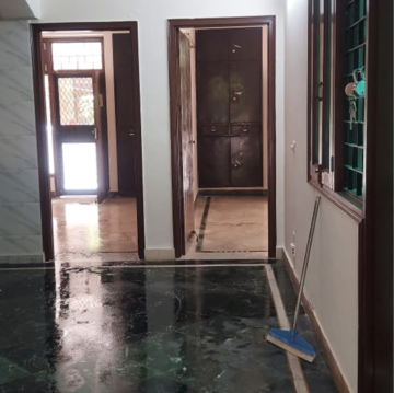 Building Lobby in 3 BHK Builder Floor at Uppal Southend, Sector 49 – for Sale