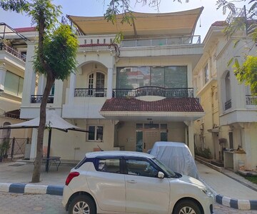 5 BHK Villa – Exterior View View at Cyber Meadows Society, Kondapur - for Sale