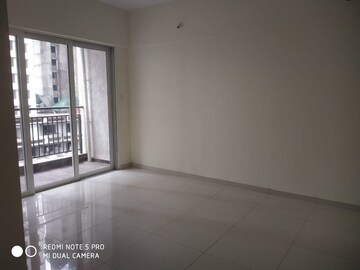 Room in 2 BHK Apartment at Kolte Patil Life Republic, Hinjewadi – for Rent