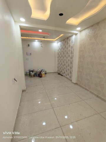 Master Bedroom in 2 BHK Independent House at Jankipuram Extension – for Sale