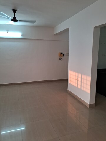 Room in 3 BHK Apartment at Kumar Shantiniketan Phase 1, Pashan – for Rent