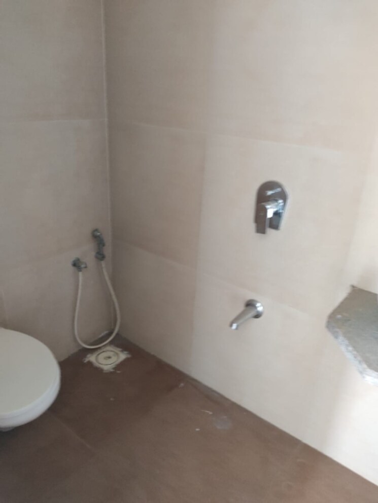 Bathroom, zundal 3 Bedroom 1890 Sq.Ft. Apartment In Zundal Ahmedabad 8138305