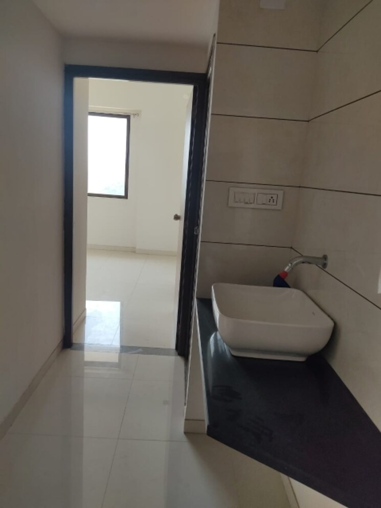Bathroom, zundal 3 Bedroom 1890 Sq.Ft. Apartment In Zundal Ahmedabad 8138305