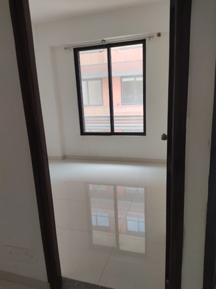Room, zundal 3 Bedroom 1890 Sq.Ft. Apartment In Zundal Ahmedabad 8138305
