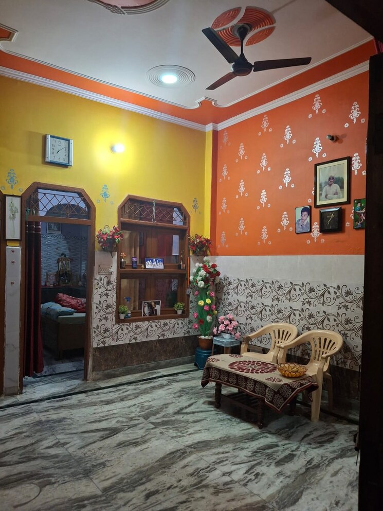 Living Room, shalimar-apartments-shalimar-garden 2 Bedroom 900 Sq.Ft. Builder Floor In Shalimar Garden Ghaziabad 8138352