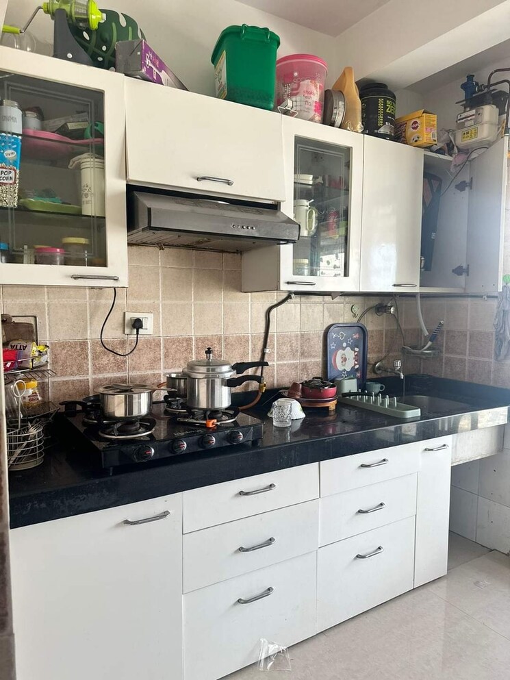 Kitchen, lodha-splendora 3 Bedroom 1005 Sq.Ft. Apartment In Ghodbunder Road Thane 8138410