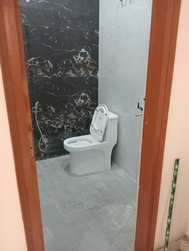 Bathroom, safedabad 2 Bedroom 1200 Sq.Ft. Villa In Safedabad Lucknow 8138449