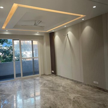 Room in 6+ BHK Independent House at Sector 57 – for Sale