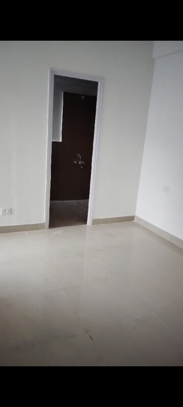 2 BHK Apartment For Rent in Signature Global Orchard Avenue, Sector 93