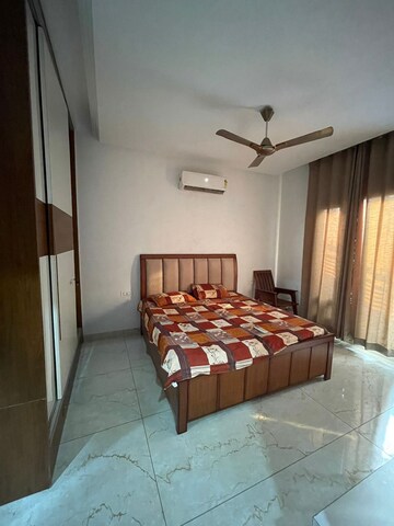 Bedroom in 2 BHK Builder Floor at Sector 115 – for Rent