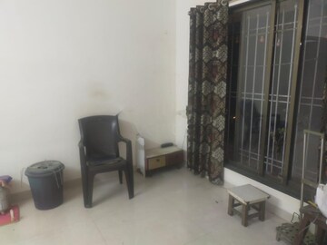Living Room in 1.5 BHK Apartment at Khandelwal Yash Park, Ghatkopar East – for Rent