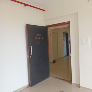Room in 1 BHK Apartment at Mankrola – for Rent