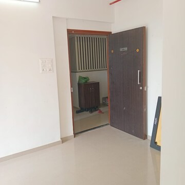 Room in 1 BHK Apartment at Mankrola – for Rent