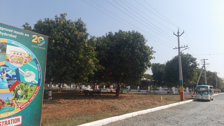 undefined,   200 Sq.Yd. Plot In  Hyderabad 8138867