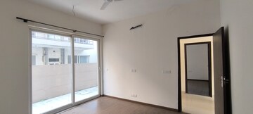 Room in 3 BHK Builder Floor at BPTP Amstoria, Sector 102 – for Rent