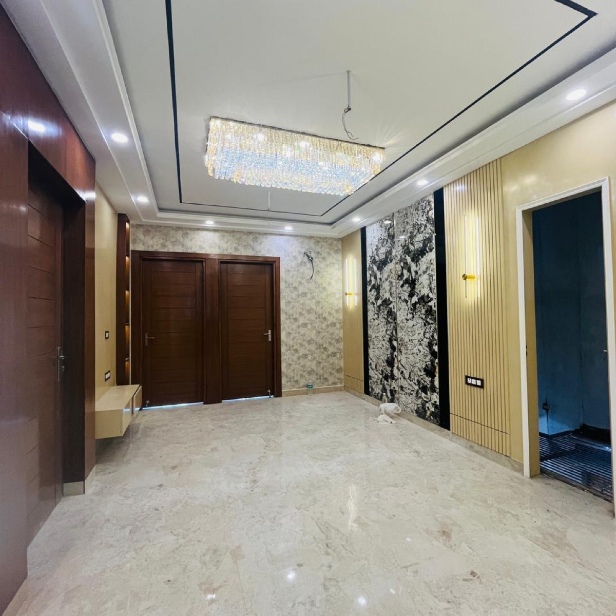 3.5 BHK + Pooja Room,Servant Room,Study Room 1800 Sq.Ft. Builder Floor in BPTP Floors