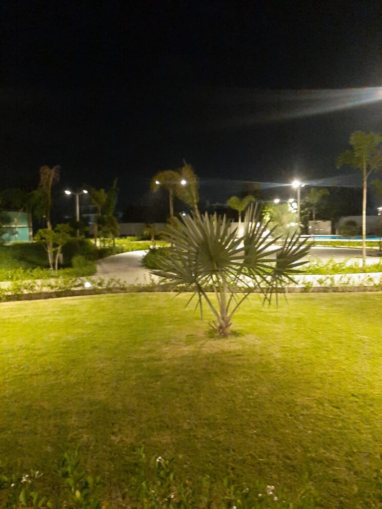 Garden, ratan-galaxy 3 Bedroom 1781 Sq.Ft. Apartment In Vrindavan Yojna Lucknow 8138903