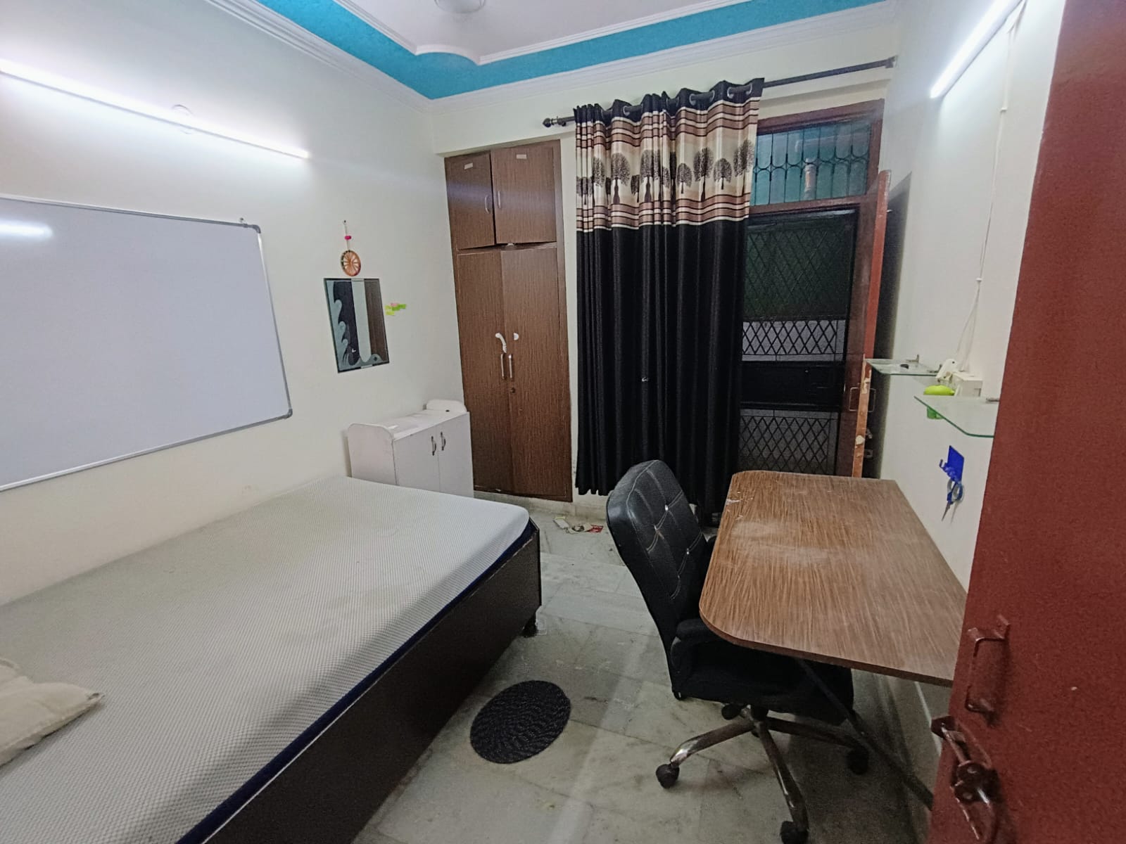 6 BHK + Pooja Room 4200 Sq.Ft. Independent House in Lucky Plaza