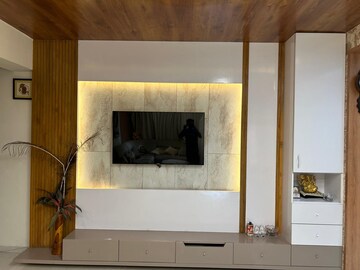 Furnished Amenities in 4 BHK Apartment at Vastrapur – for Sale