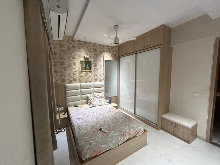 Bedroom, vastrapur 4 Bedroom 2415 Sq.Ft. Apartment In Vastrapur Ahmedabad 8138924