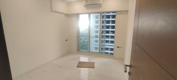 Room in 3 BHK Apartment at Ekta Tripolis, Goregaon West – for Rent