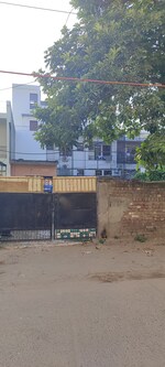350 Sq.Yd. Plot in Sector 19