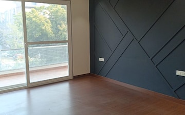 Shop For Sale in Orris Market City, Sector 89