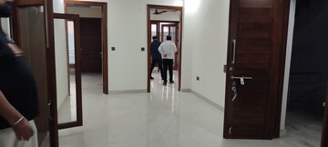 Room in 3.5 BHK Builder Floor at Sector 28 – for Sale