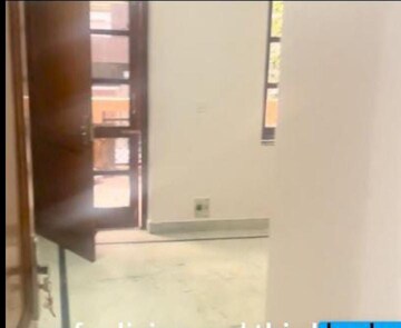 Room in 3 BHK Builder Floor at East Of Kailash – for Rent