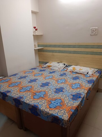 Bedroom in 2 BHK Apartment at Sai Krishna Kunj, Andheri West – for Rent