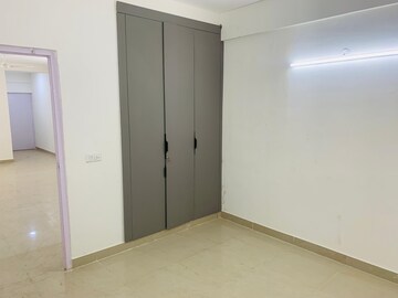Room in 2 BHK Apartment at Signature Global Orchard Avenue, Sector 93 – for Rent