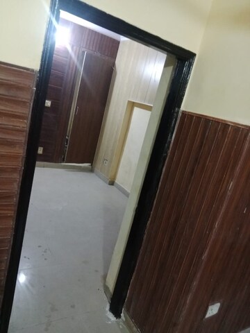 Furnished Amenities in 5 BHK Independent House at New Friends Colony – for Sale